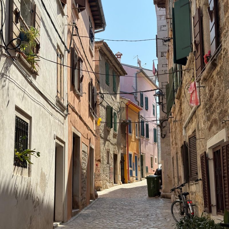 0638b654-23da-479c-b729-44a98b8ae12b